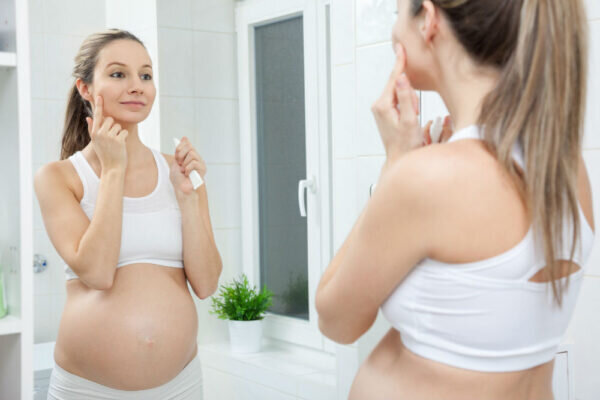 Прыщи на лице во время беременности