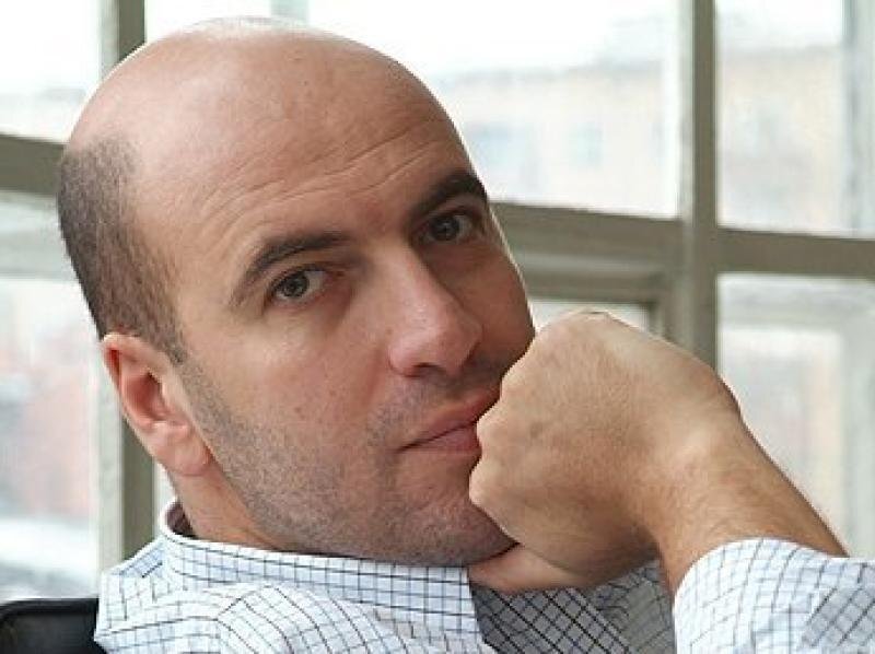      Ростислав Хаит