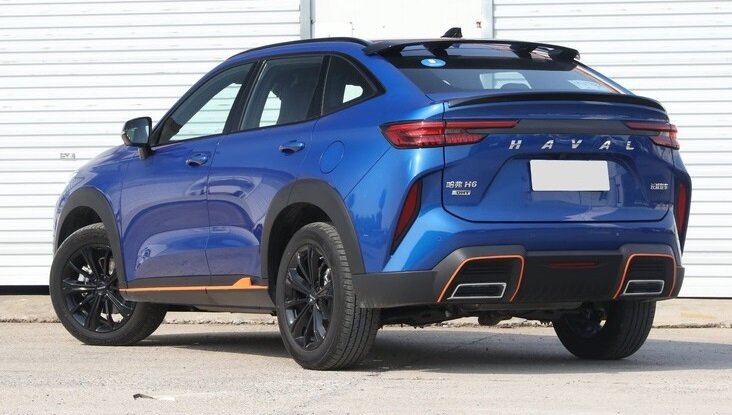 На фото: гибридный кроссовер Haval H6S DHT