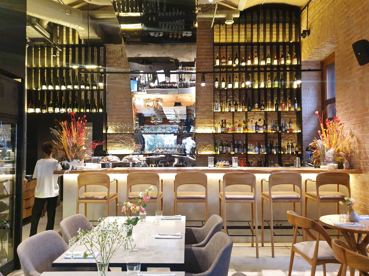 Общий вид зала. Ракурс от входа