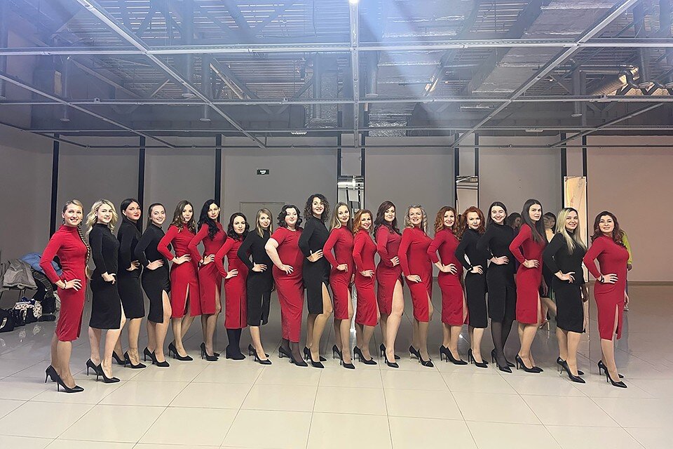     К финалу участницы готовятся три месяца. Фото: Конкурс «Мисс и Миссис Великая Русь»