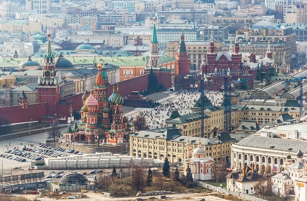 Какая площадь москвы. Московский Кремль и красная площадь вид сверху. Красная площадь Москва сверху. Московский Кремль с высоты птичьего полета. Исторический музей в Москве вид сверху.