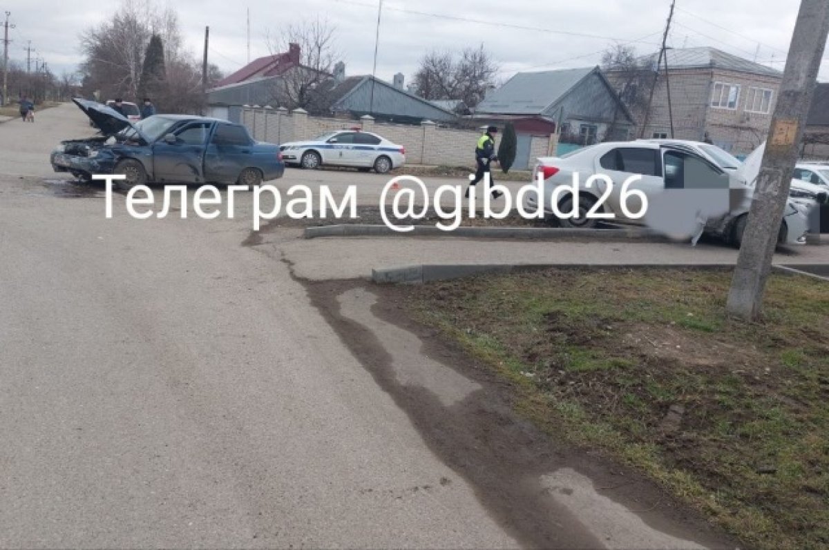    Один из водителей погиб в тройном ДТП в Новопавловске на Ставрополье