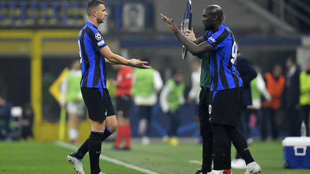    Ромелу Лукаку выходит на замену в матче «Интер» — «Порту». Reuters