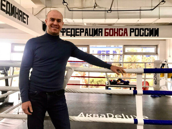 18 декабря 2021 года в Севастополе, в коворкинг-зоне Акваделюкс, состоялось официальное открытие Центра прогресса бокса им. Максима Коптякова в рамках нацпроекта Федерации бокса России.