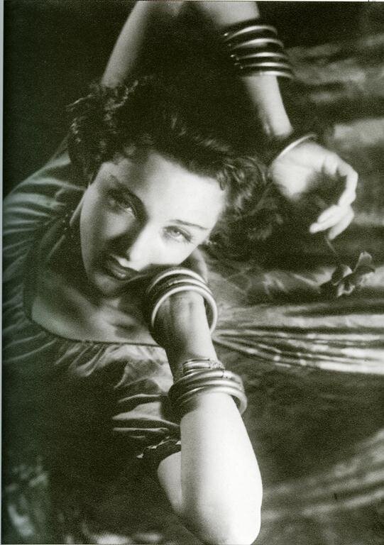 фото Лариссы Андерсен, из открытых источников