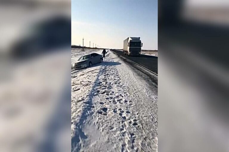    Лучший участковый Оренбуржья Хасан Давлетов спас автомобилиста из снежного плена Андрей Севостьянов