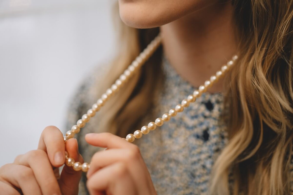 Как выбирать и носить жемчужные украшения: 6 правил