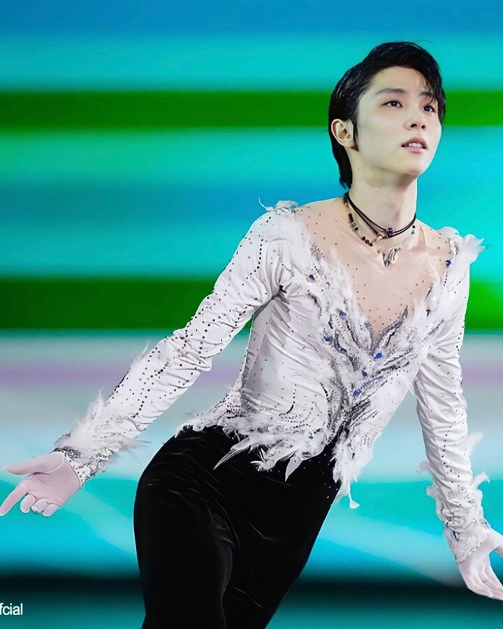 Yuzuru Hanyu butt