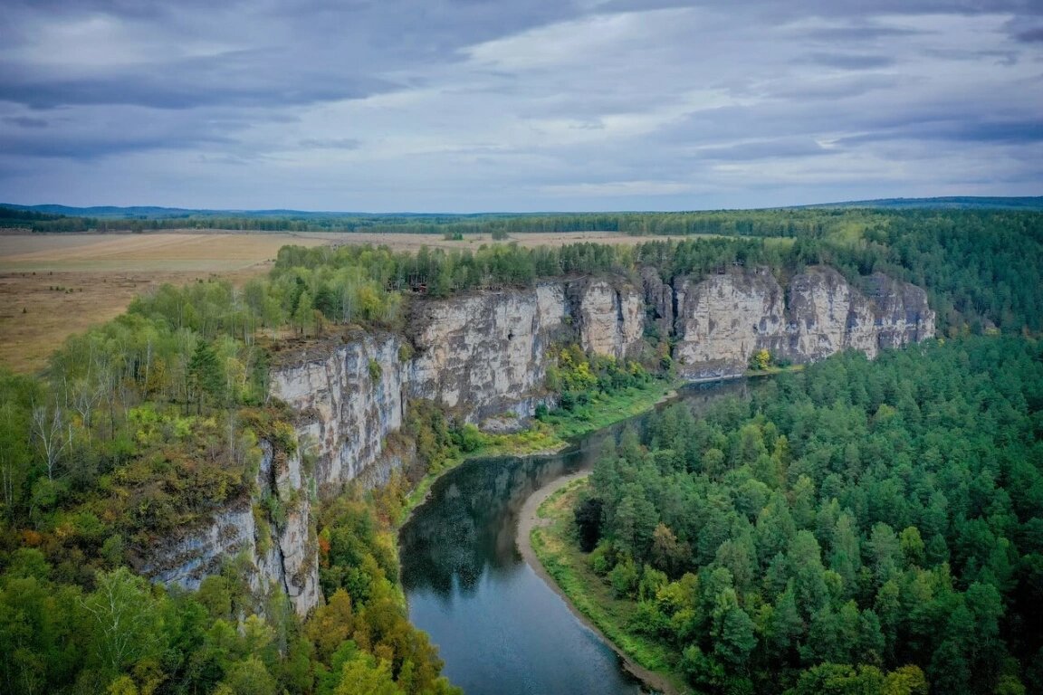 Юношеский грот Айские притесы