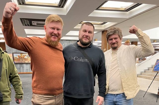    Максим Ильинов (слева) с товарищами. Фото: Из личного архивa/ Максим Ильинов.