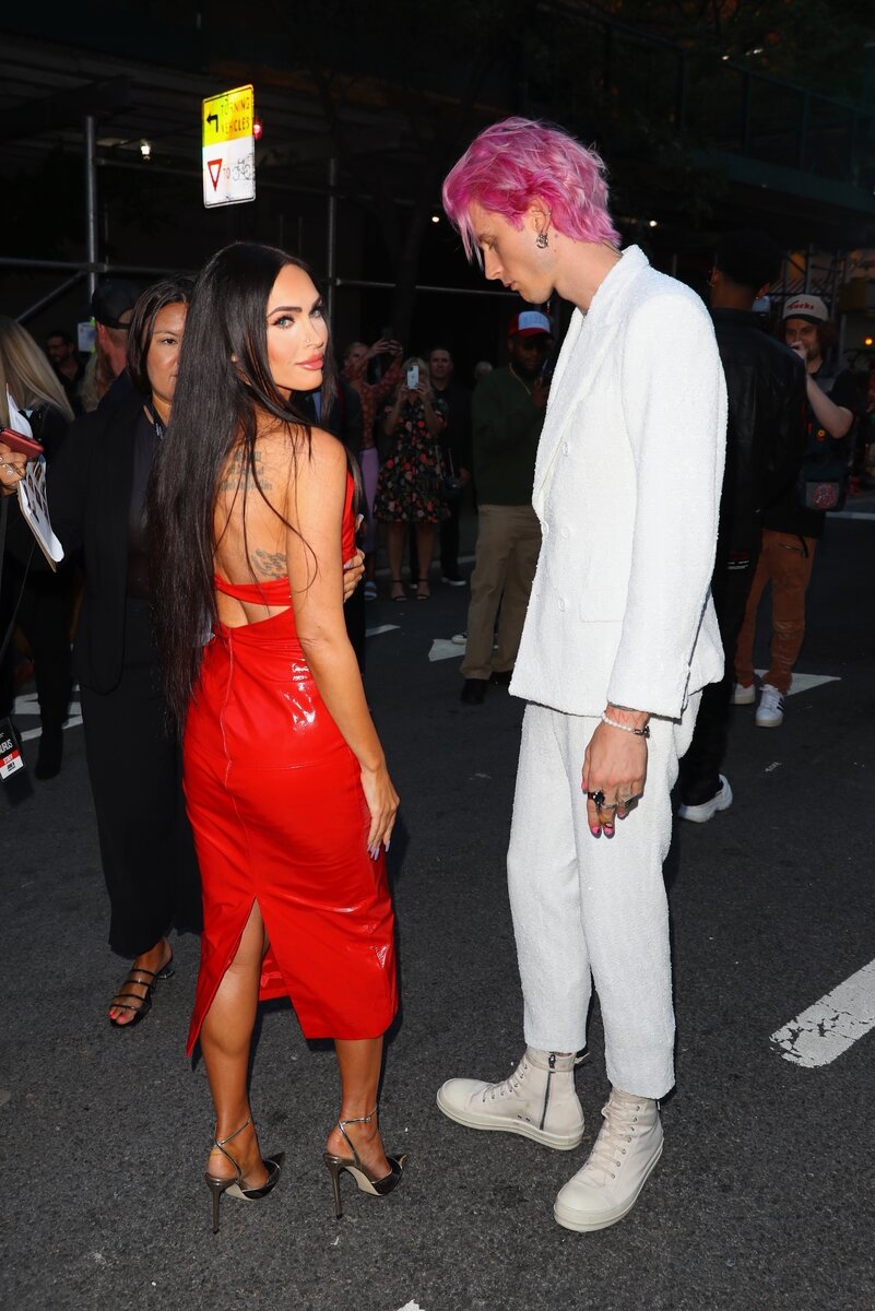    Меган Фокс и Machine Gun Kelly посещают сеансы у психологаLegion-Media