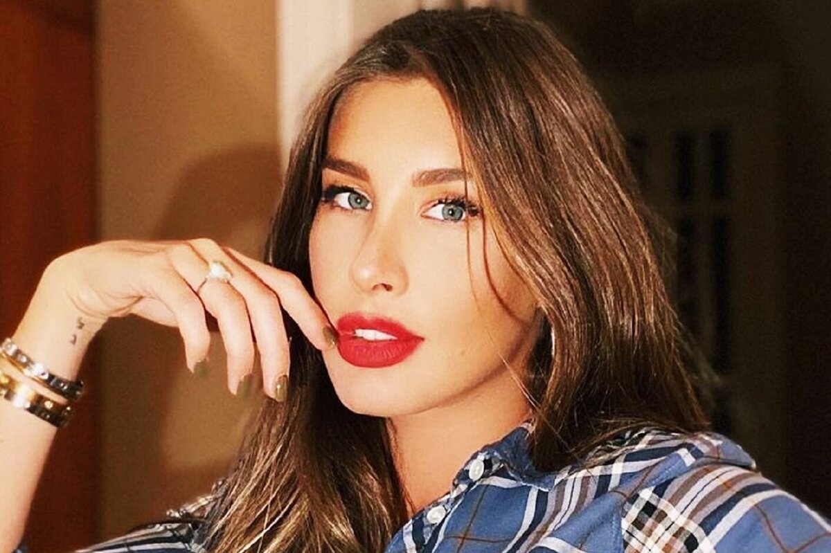     Кети Топурия приобрела элитную квартиру на частном острове в Эмиратах за 300 миллионов рублей