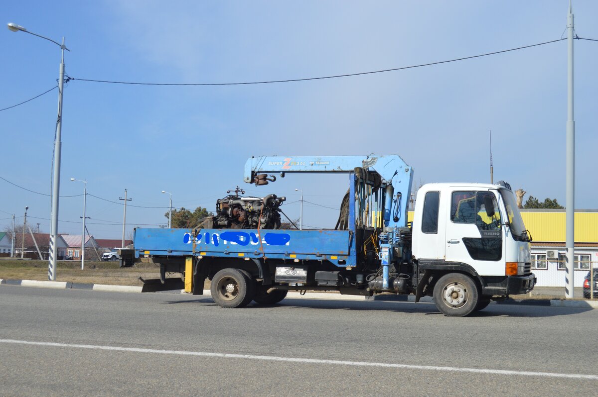 Фото автора. 03.03.2023. Двигатель на ремонт. Кому-то проблема, а кому-то работа.