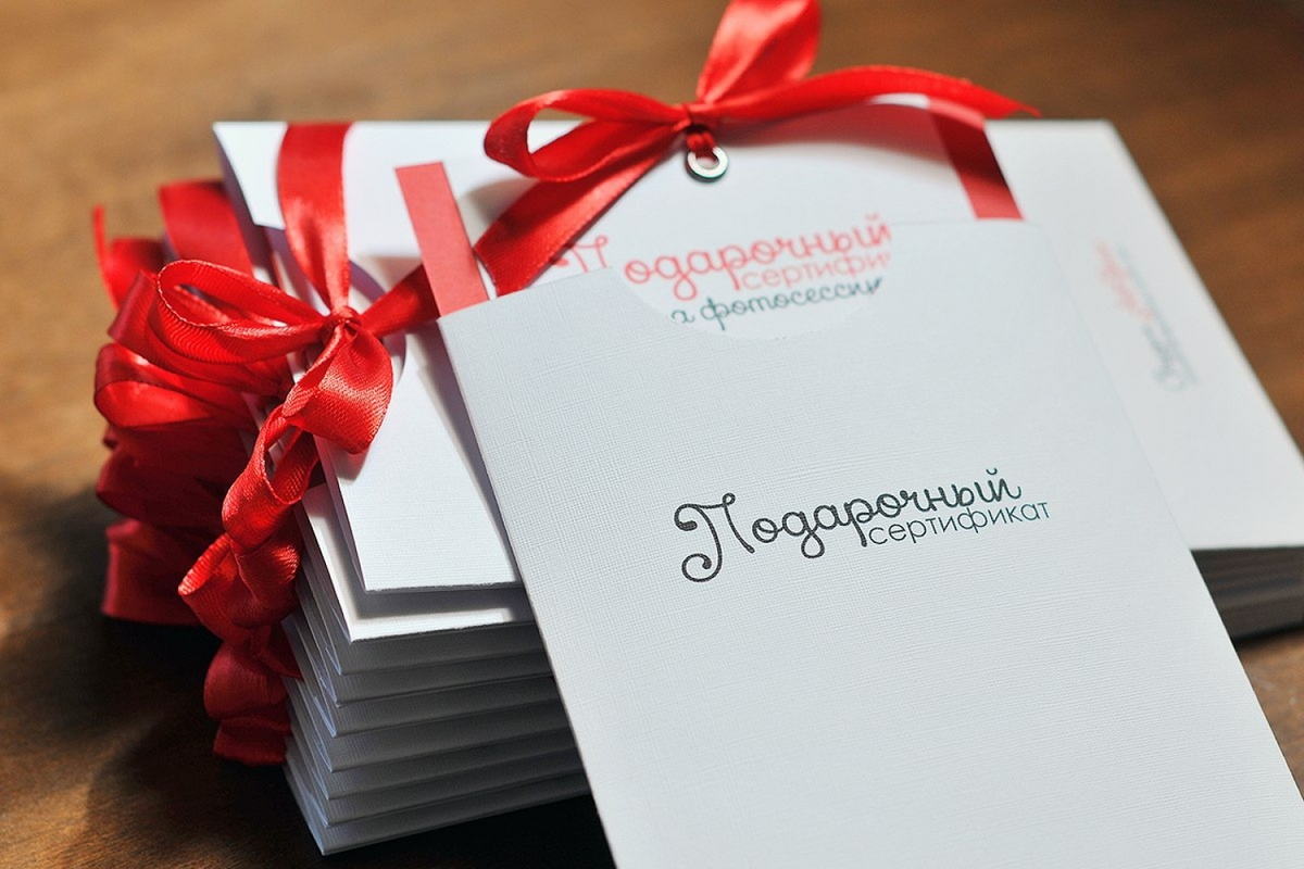 возврат подарочного сертификата. можно ли возвращать подарки. сумка в подарок. когда просит вернуть подарки которые подарил. можно ли возвращать подарки.