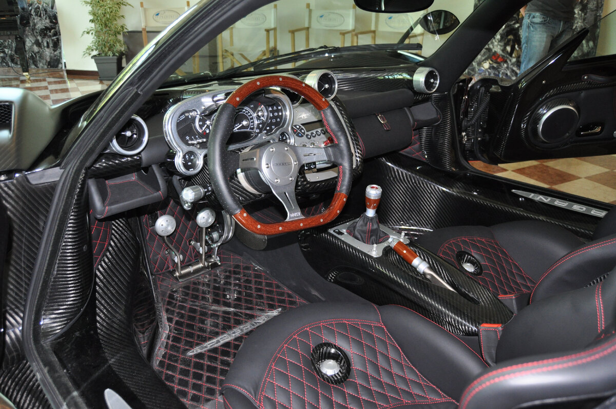 Pagani Zonda 760 салон