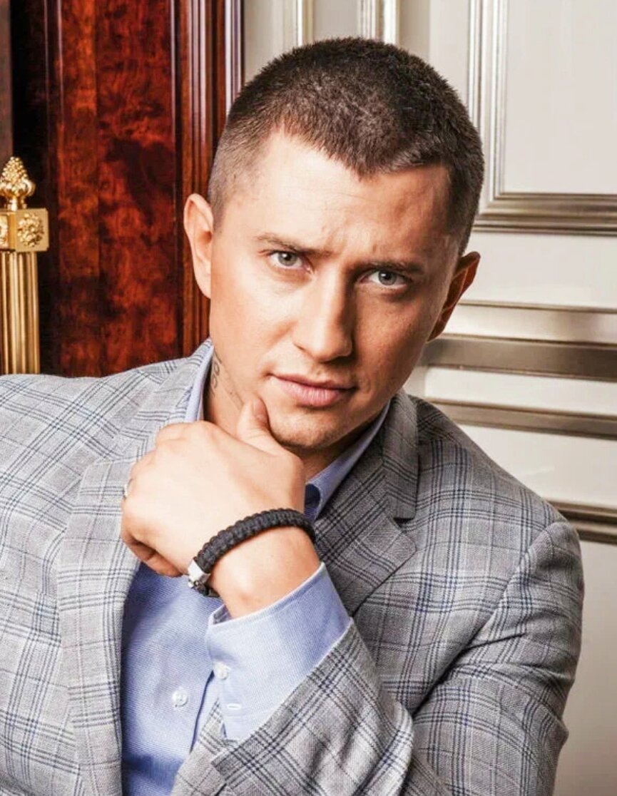 Павел Прилучный мажор