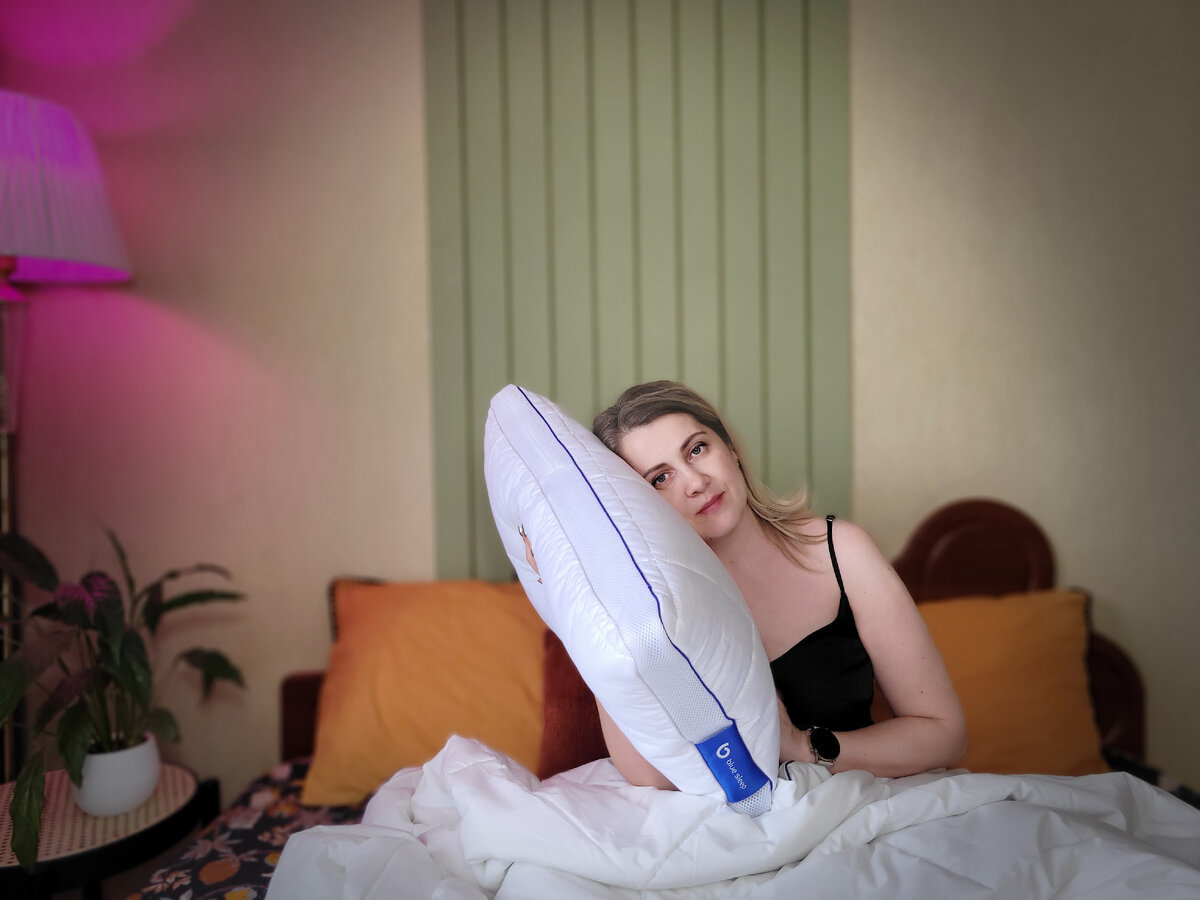 Та самая подушка с кубиками.