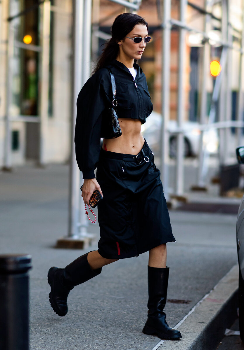    Белла ХадидLEGION-MEDIA