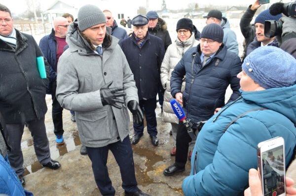 выборы. администрация г щербинка. кандидат на пост главы в алексеевке белгородской. выбирают администрацию. сотрудники администрации города каменска шахтинского.