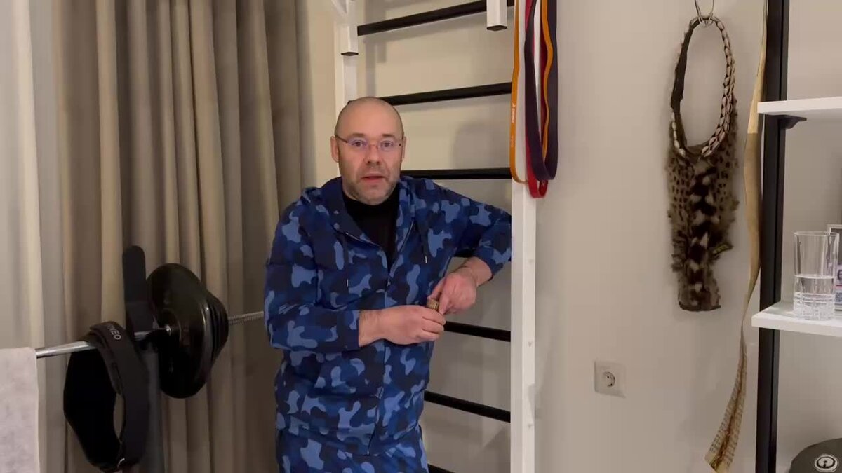    Денис Терехов показывает ту самую добавку Видео: t.me/daterekhov