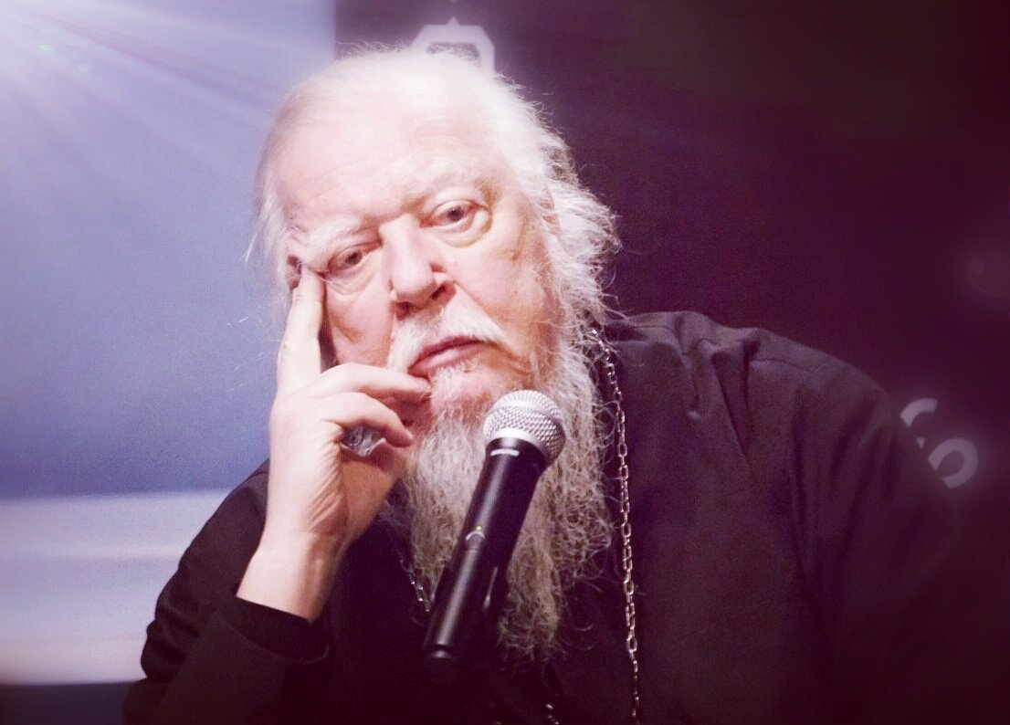 Димитрий Смирнов (07.03.1951 — 21.10.2020 гг.) — протоиерей, церковный и общественный деятель, проповедник, миссионер.