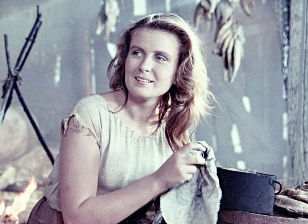 Актриса изольда извицкая биография личная жизнь Ела засохший хлеб и все время пила: трагическая судьба звезды советского кино Из