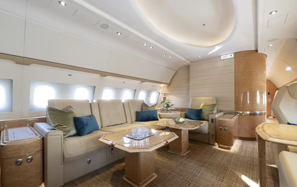 Как выглядит внутри личный самолёт за $60 млн, который арабы дали в пользование Криштиано Роналду
