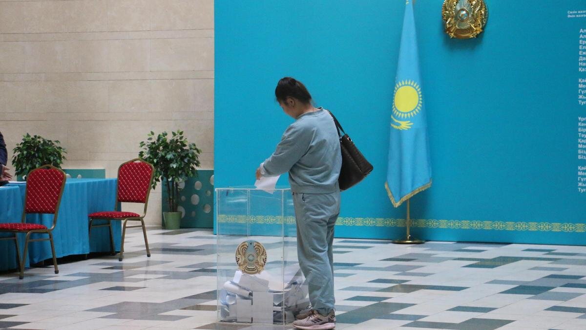    Избирательный участок:NUR.KZ / Алена Бутенко