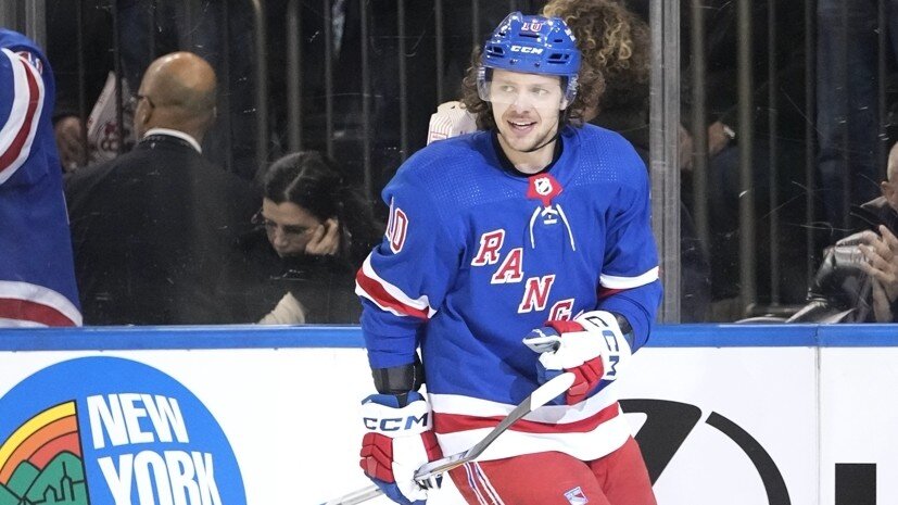     Нападающий «Рейнджерс» Артемий Панарин AP Frank Franklin II