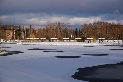    Осмотр ледового покрова в парке «Фабричный пруд» в Реутове © Сайт администрации г.о. Реутов