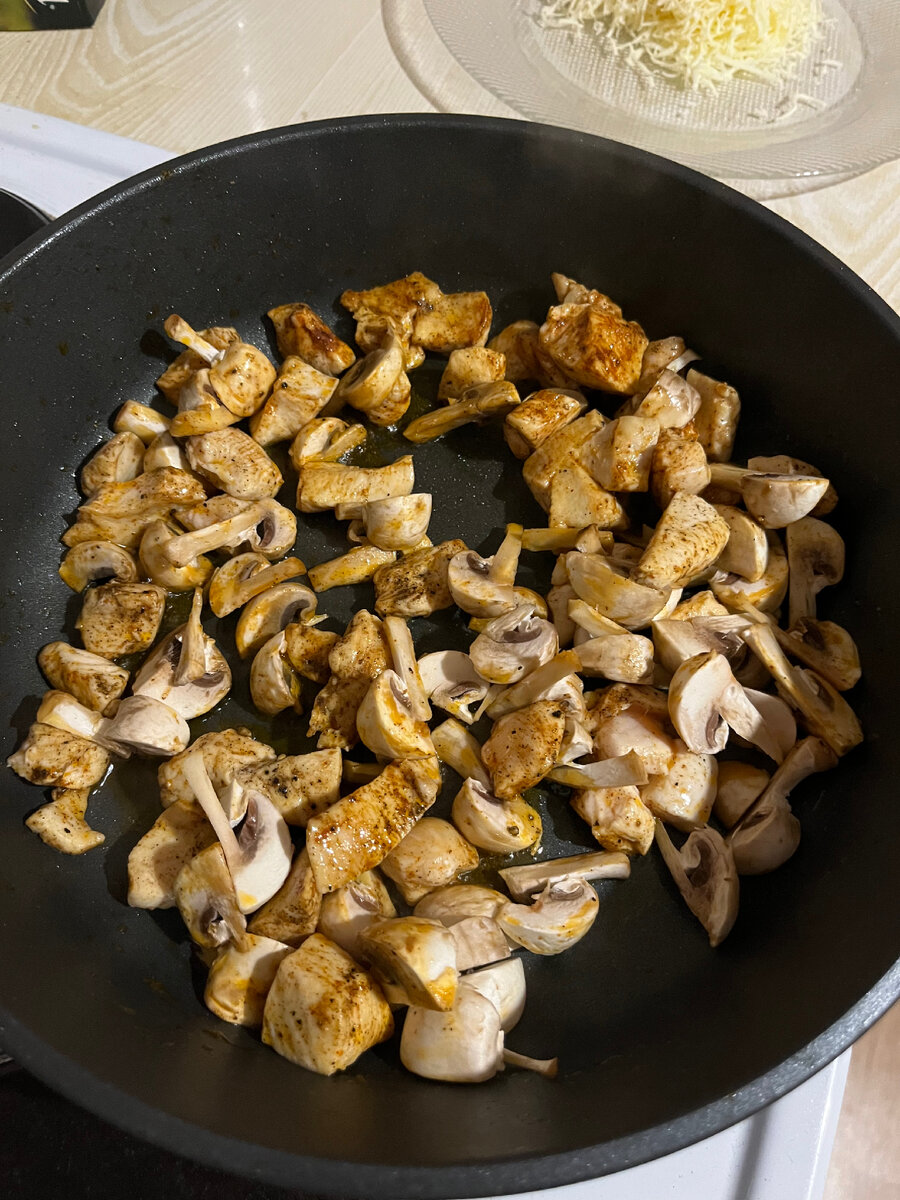 Паста с курицей и стручковой фасолью и шампиньонами / fusilini with  chicken, green beans and champignons | Cook/ simple recipes / cooking /  простые рецепты / еда / блюда | Дзен