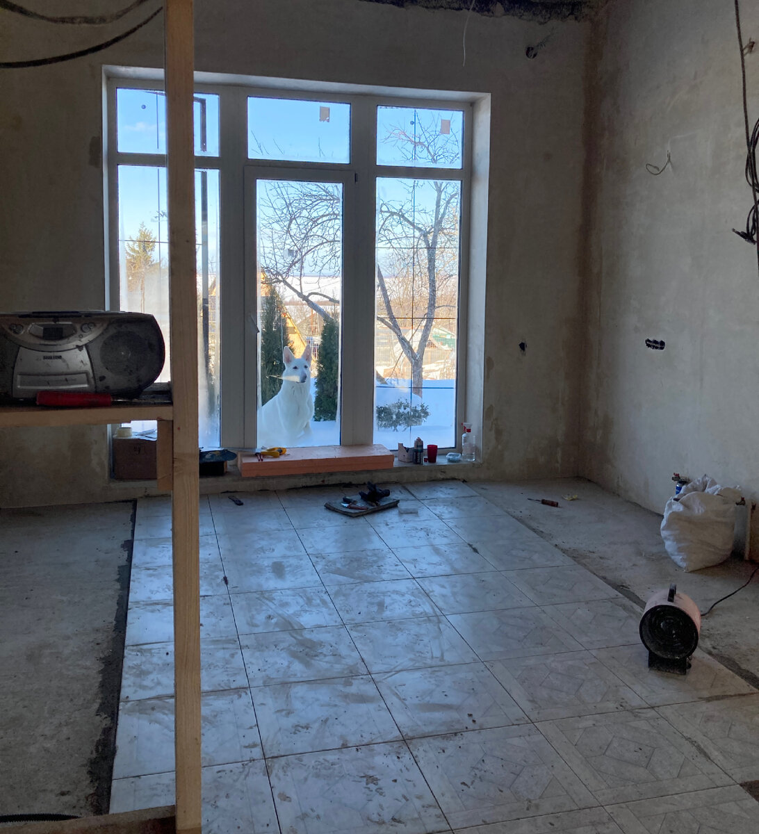 И вот что получается! Слева - модный магнитофон строителя 😎