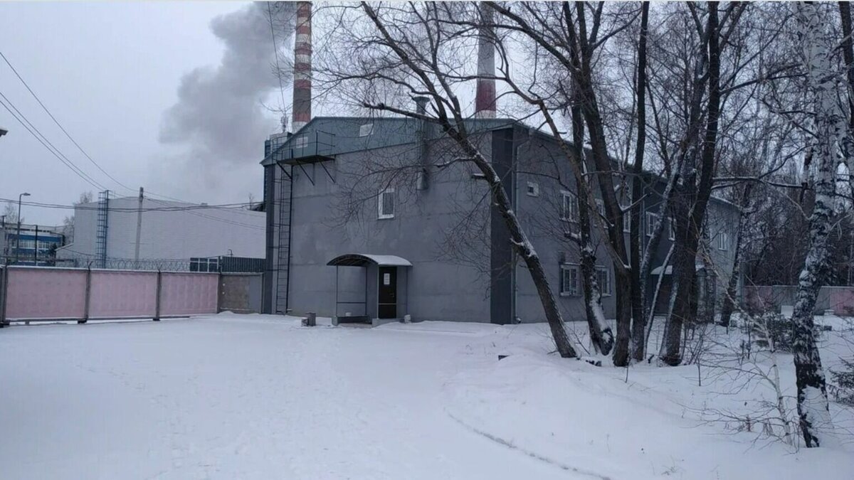     По соседству с продаваемой гостиницей располагается ТЭЦ-5.