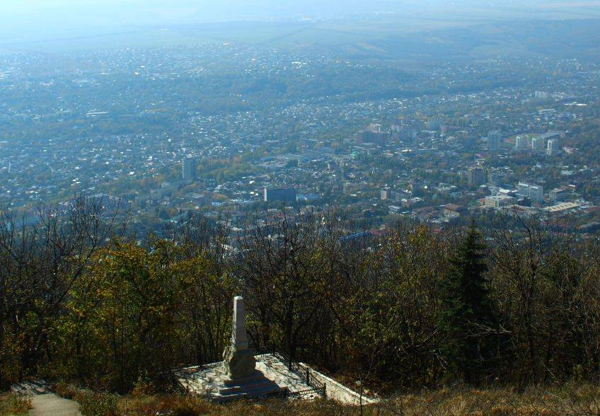 Памятник на могиле А.В.Пастухова в Пятигорске