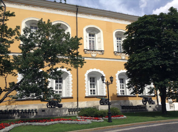 Казармы Президентского полка