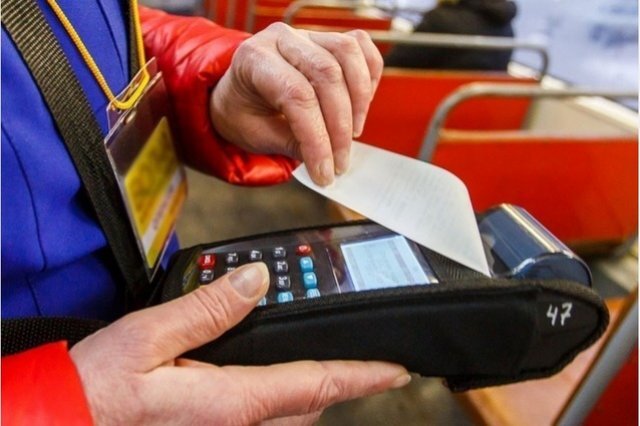    Всюду говорят о снижении стоимости проезда в автобусах, где же оно?