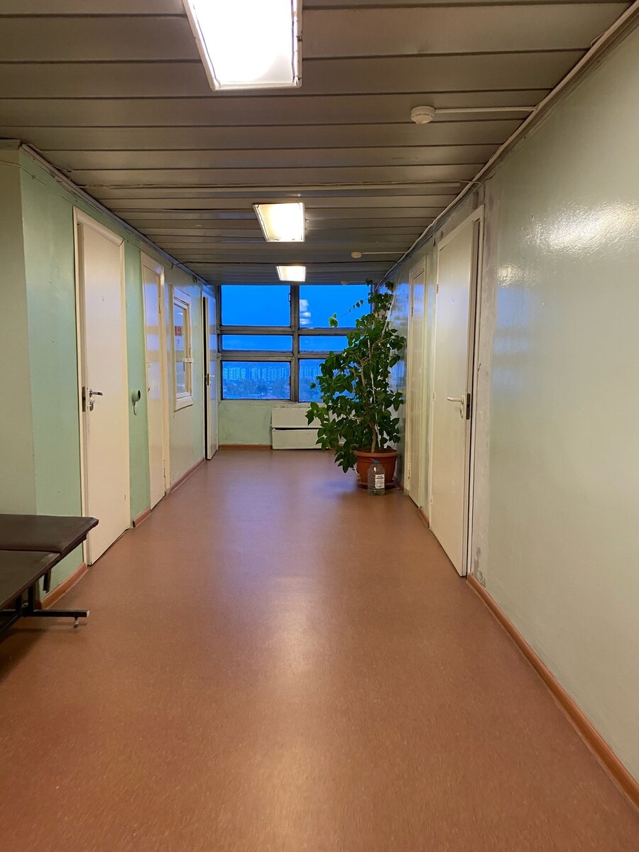 Коридор в платные палаты