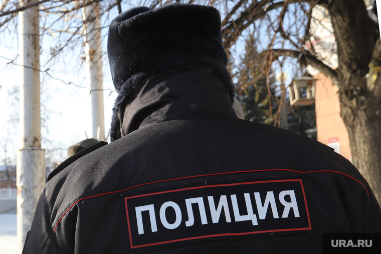    Полицейский украл цепочки, когда приехал на вызов (архивное фото)