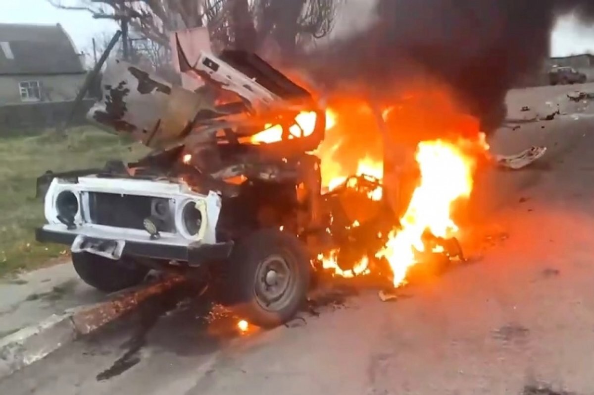    В Херсонской области взорвали автомобиль, в котором ехала семья полицейских