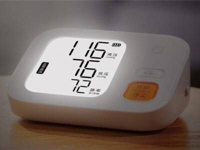    Xiaomi выпустила умный тонометр c автономностью до 90 дней