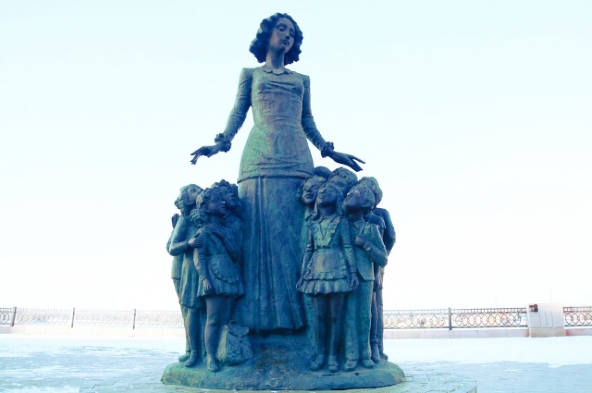    В Екатеринбурге установят памятник первому учителю