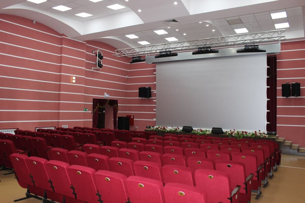 Дворец культуры полысаево. Дворец культуры полысаево. Достопримечательности города полысаево кемеровской области. Полысаево дк. Дк родина полысаево.