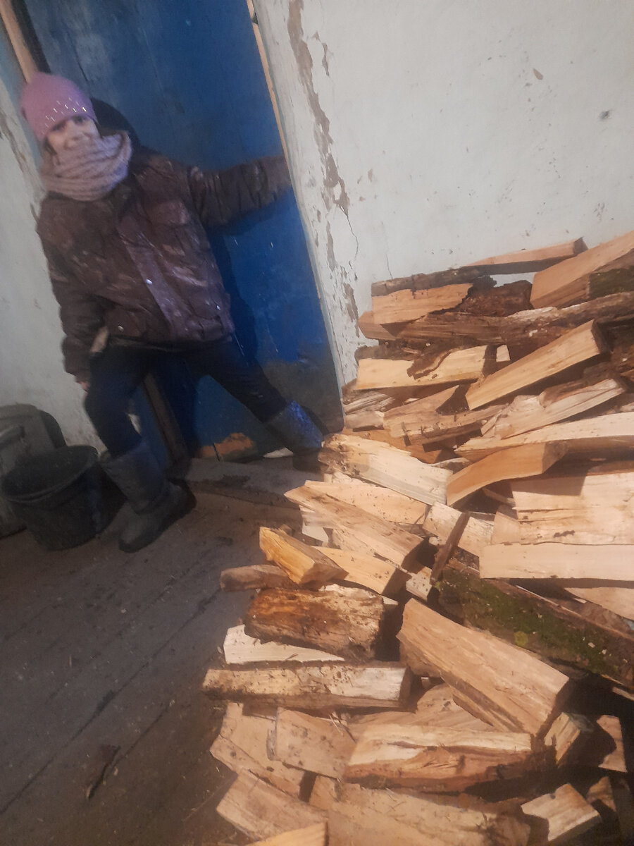 Только успевай печь топить