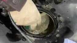     Сеть АЗС «Газпромнефть» прокомментировала ситуацию, которая произошла на заправке в Красноярске.