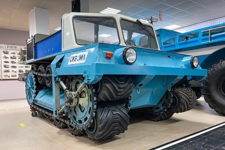 Вездеход с пневмокатками.