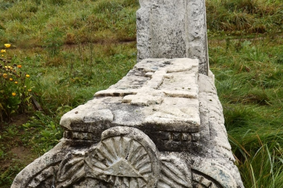    Под Тверью на Дмитрово-Черкасском кладбище насчитали 247 тысяч захоронений