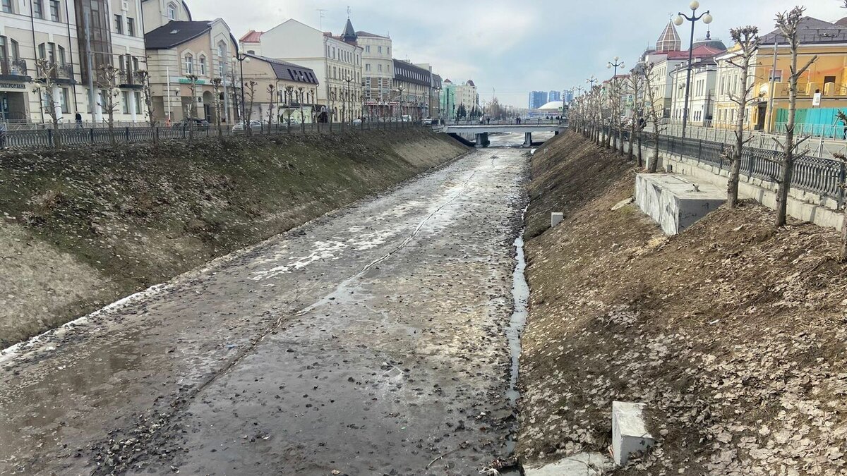     Казанцы обратили внимание на «плачевное» состояние протоки Булака. С соответствующей жалобой они обратились в редакцию Inkazan.