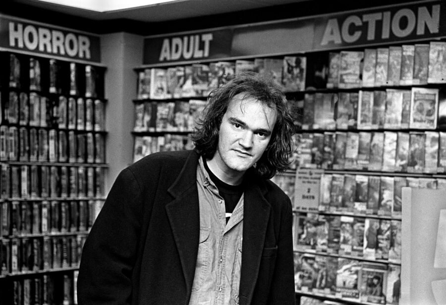 Так, где же тут отдел с сидюками..?