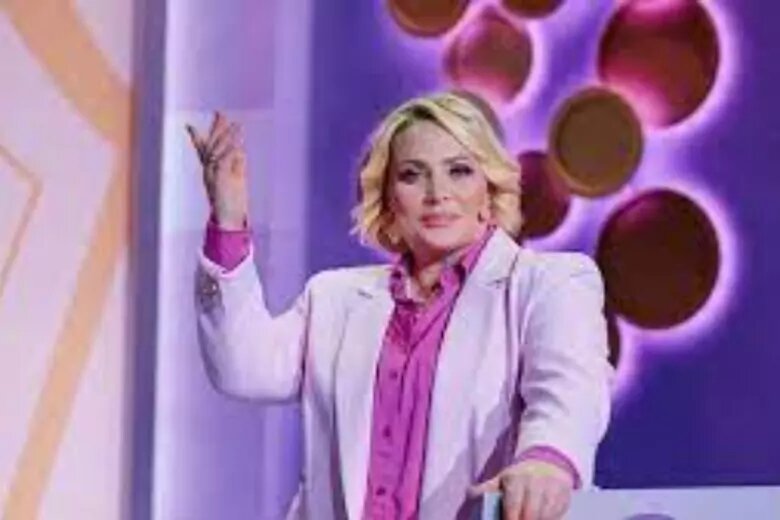 Пермякова объяснила, почему считает себя суперженщиной | Экспресс-вести ...